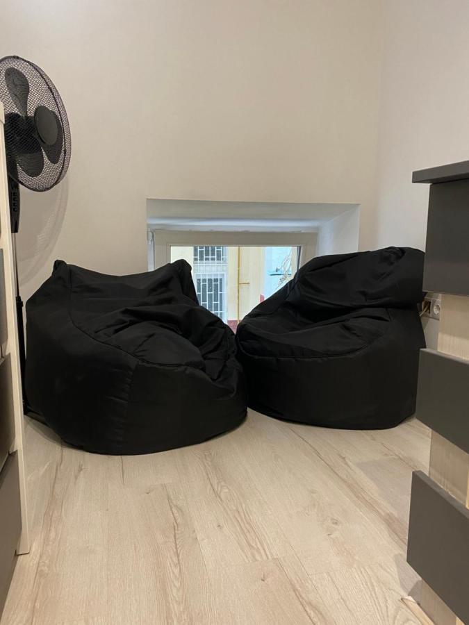 Downtown Mini Apartment ブダペスト エクステリア 写真
