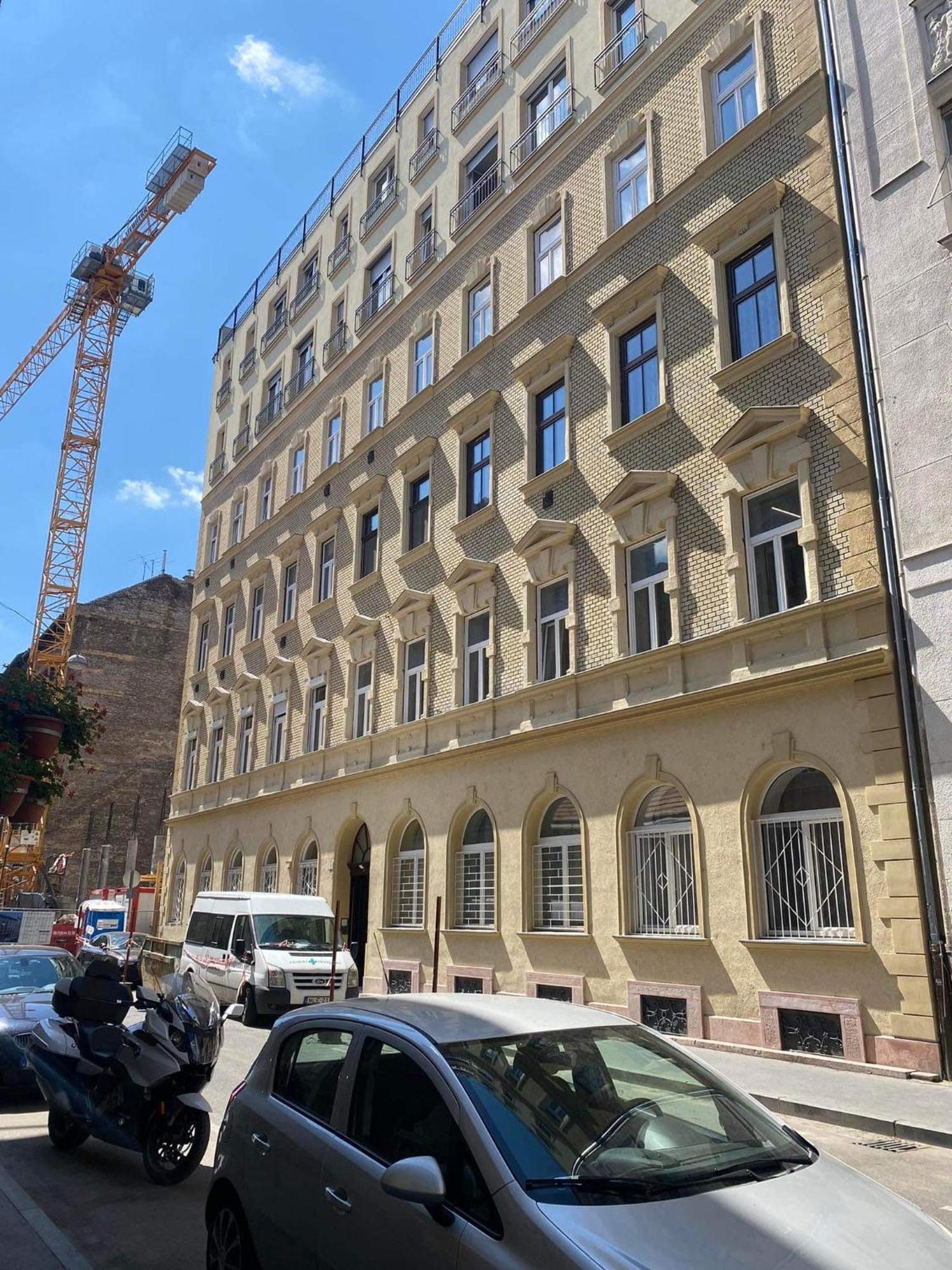 Downtown Mini Apartment ブダペスト エクステリア 写真